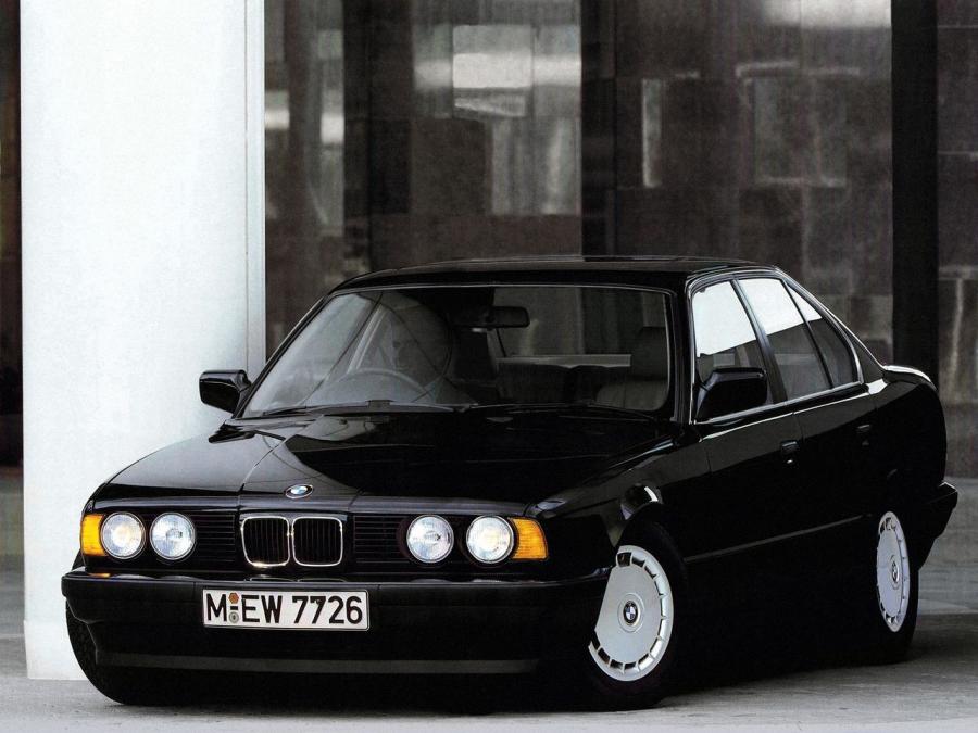  BMW 5-Series Sedan 1987 года  (фото 10 из 10)